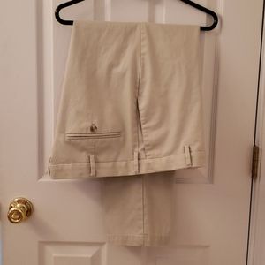 Dockers Khaki Pants size 40 x 30